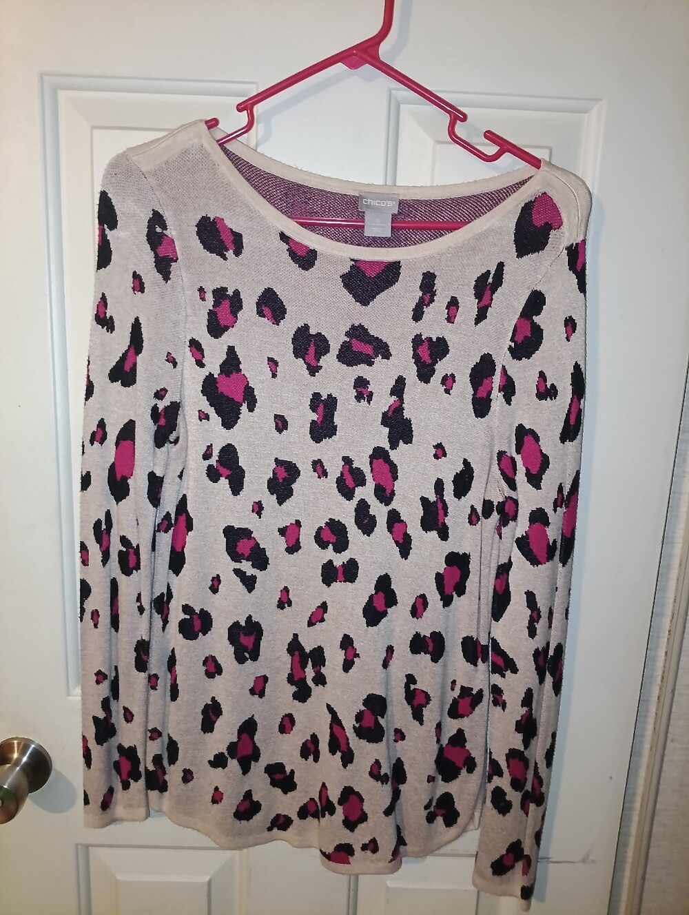 Chico's Cream Long Sleeve Top with Pink and Black Leopard Print Size 0 4-6